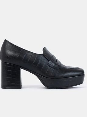 WYDR Liza Platform Loafers in Black Croc / US 9WW (Lightly Used)